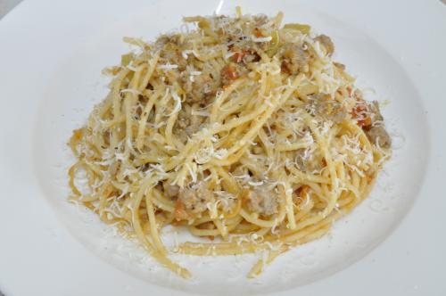 Jak uvařit hrnec špaget s mletým masem? Snadné recept, připravený za 30 - 45 minut